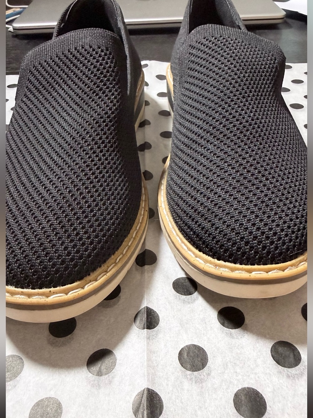 Taryn Rose Black Knit Slip-Ons with Tan Trim